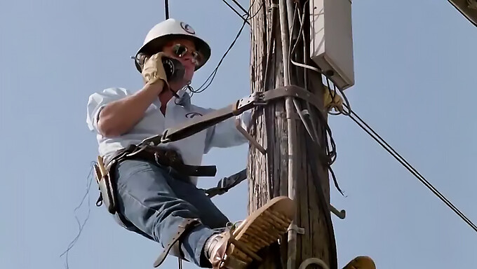 לורי סמית' והיאפטיה לי בסצנת סקס חמה וקלאסית